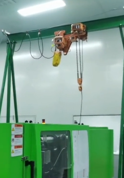 低凈空環(huán)鏈電動葫蘆在無塵車間中的應(yīng)用及優(yōu)勢
